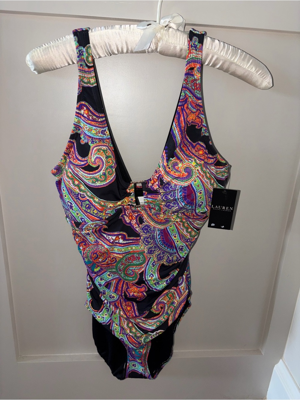 Lauren Ralph Lauren black Bordado Paisley Ruched One-Piece Swimsuit 14 NWT - Picture 3 of 15